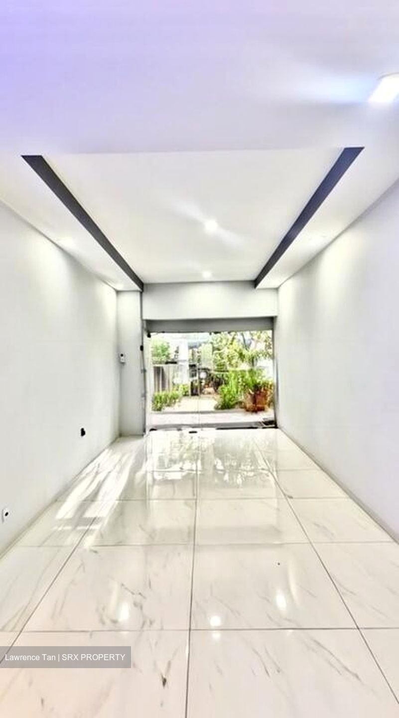 MARSILING RISE (D25), Shop House #526009251